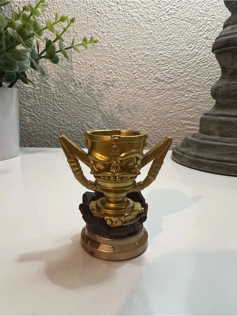 Skylanders Superchargers Land Trophy Count Moneybone Racing Figure RARE